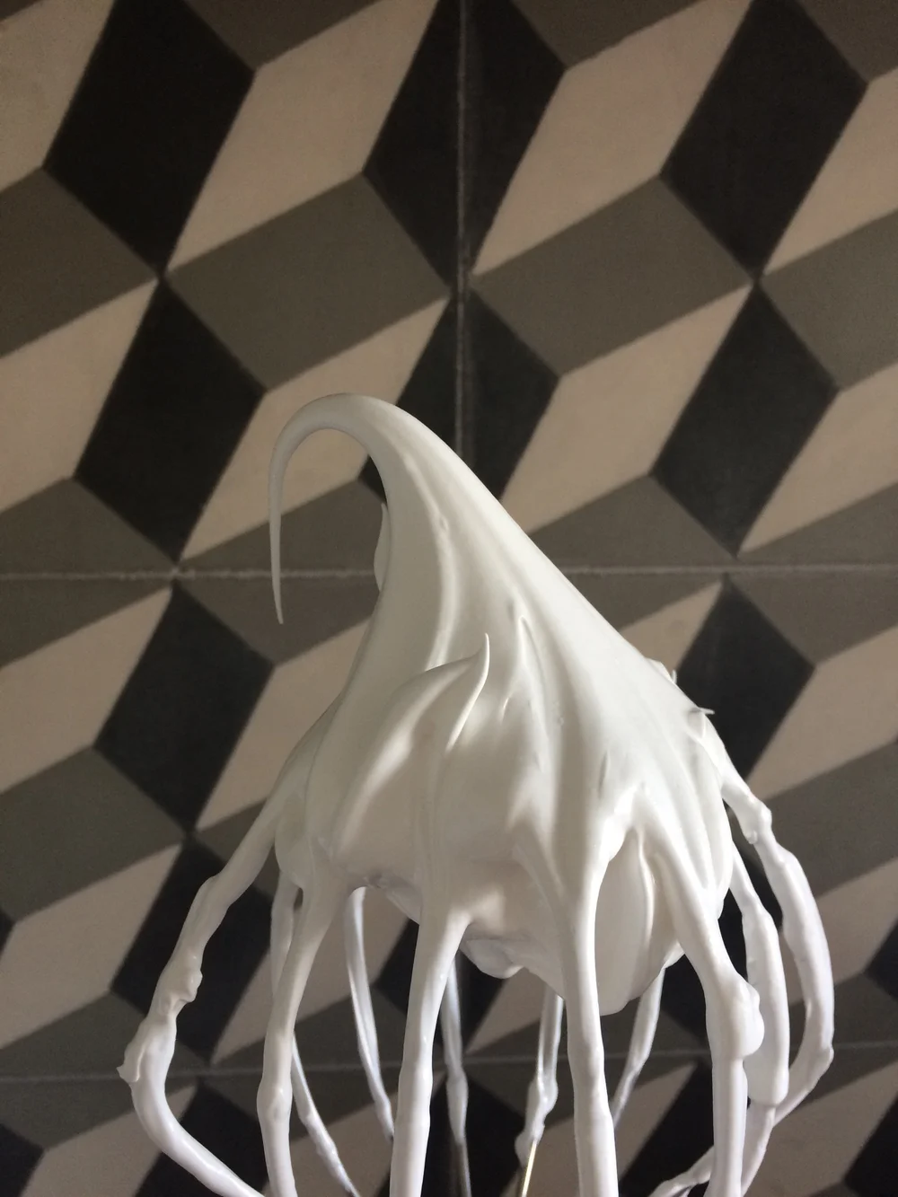 Merengue suíço — fotografia de arquivo; abrir Instagram